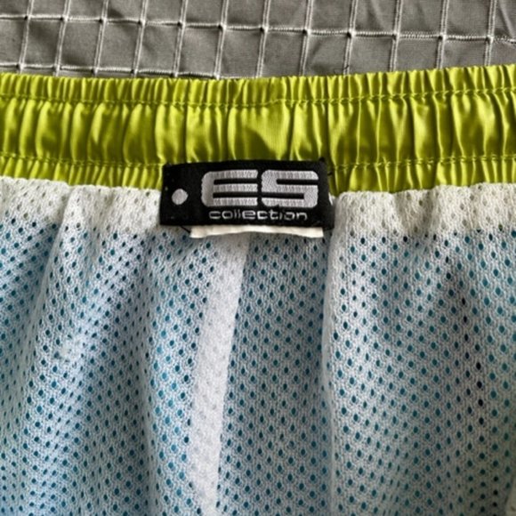 ES COLLECTION HYBRID SWIMSUIT/RUNNING SHORTS SIZE M - Picture 4 of 7
